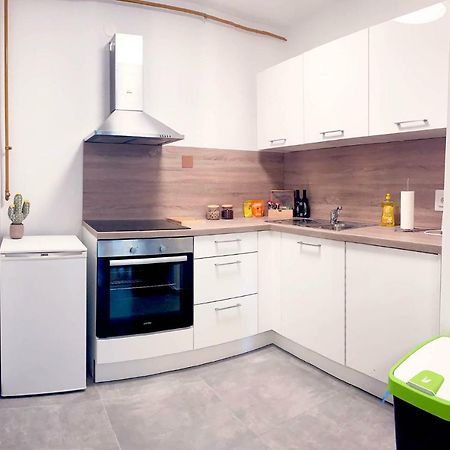 Central Bus Station Apartment Zagreb Eksteriør billede
