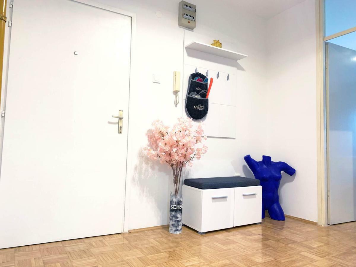 Central Bus Station Apartment Zagreb Eksteriør billede